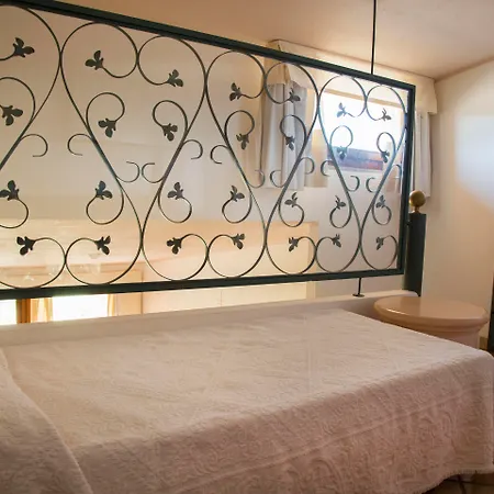 Hotel Sant'elmo 4*