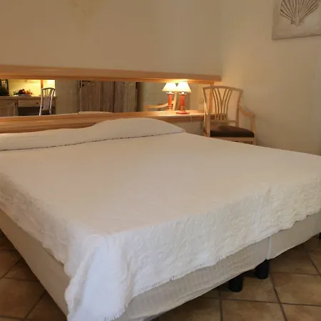 Отель Sant'elmo 4*