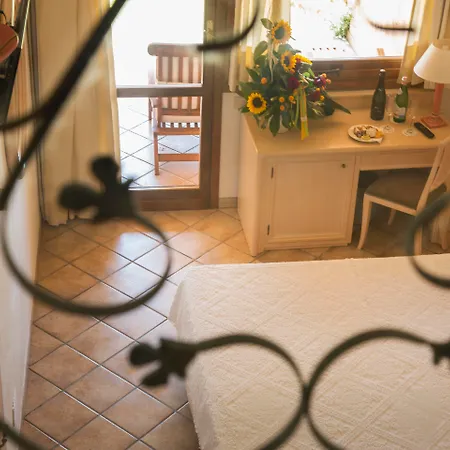 Sant'elmo Hotel 4*