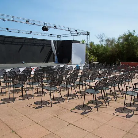 Sant'elmo 4* كاستياداس